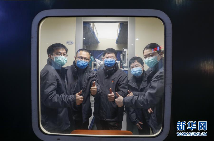 （聚焦疫情防控&middot;對口支援19省份在奮戰(zhàn)&middot;圖文互動）（1）&ldquo;當(dāng)我們摘下口罩，看到彼此勝利的微笑&rdquo;&mdash;&mdash;重慶對口支援孝感市抗擊疫情紀(jì)實