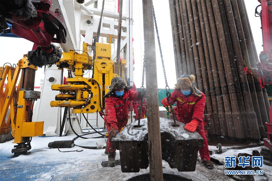 (圖文互動)(2)大慶油田:一手抓防疫,一手抓生產(chǎn)