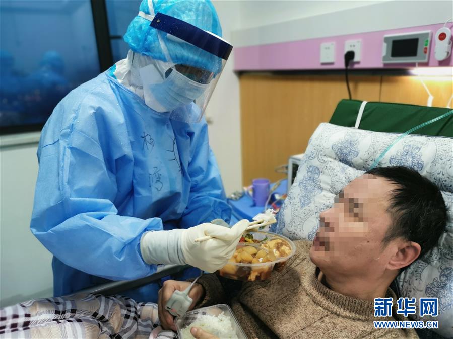 (一線抗疫群英譜·圖文互動(dòng))(3)“我們,撐得起!”——軍隊(duì)支援湖北醫(yī)療隊(duì)年輕醫(yī)務(wù)工作者的青春宣言