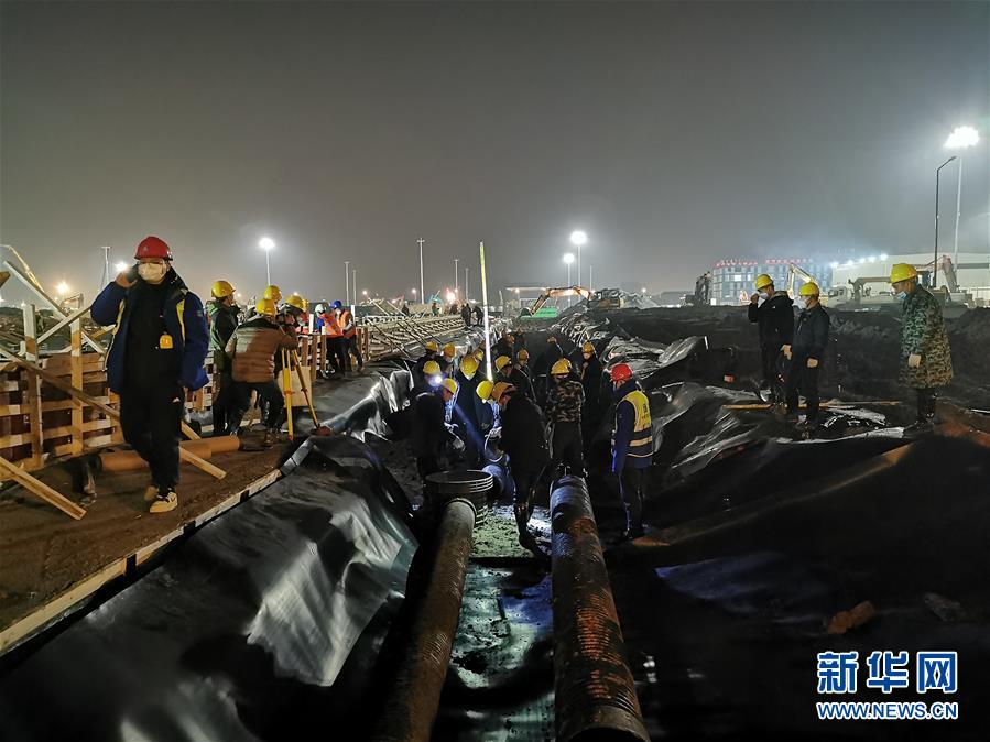 (一線抗疫群英譜·圖文互動)(3)羅文浩:“女兒,你的名字里有溫暖,有榮光!”