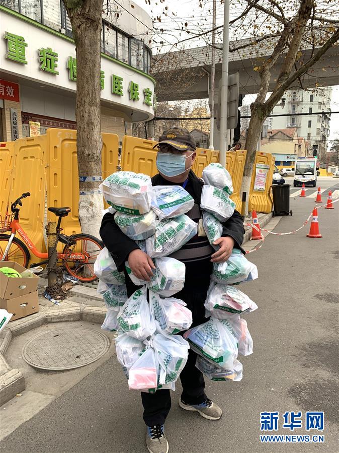 （新華全媒頭條·習近平致敬的戰“疫”英雄·武漢人民篇·圖文互動）（8）壯哉，大武漢——獻給英雄的武漢人民