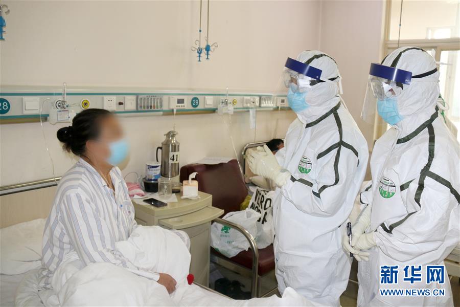 (一線抗疫群英譜·圖文互動)(1)沖鋒在首都戰“疫”最前沿——解放軍總醫院第五醫學中心感染病醫學部戰“疫”記事