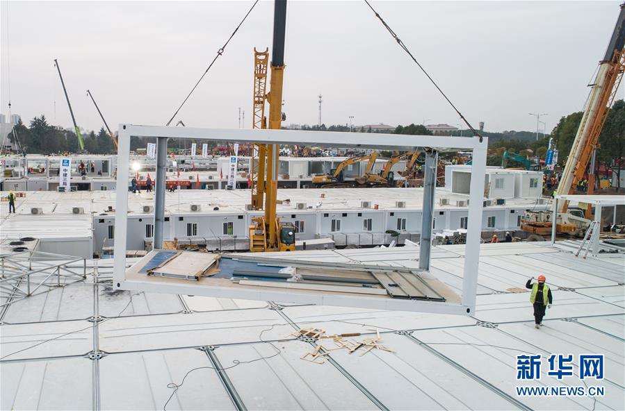 (新華全媒頭條·圖文互動)(4)致敬“沉默的英雄”——記武漢火神山雷神山醫院的建設者