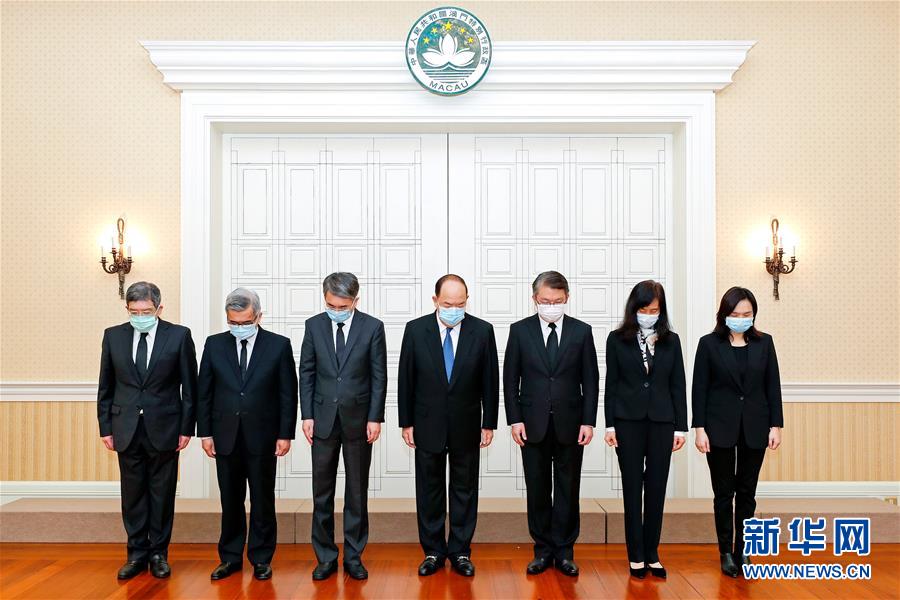 (XHDW·圖文互動)(3)港澳各界悼念抗擊新冠肺炎疫情犧牲烈士和逝世同胞