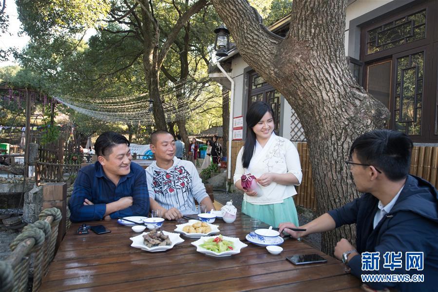 (在習近平新時代中國特色社會主義思想指引下——新時代新作為新篇章·習近平總書記關切事·圖文互動)(5)在“浙”里看見美麗中國