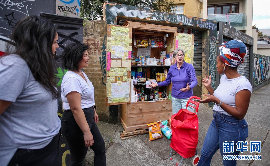 （全球抗疫進行時&middot;圖文互動）（1）疫情下伸出的溫暖援手&mdash;&mdash;澳大利亞悉尼市新鎮社區自助箱的故事