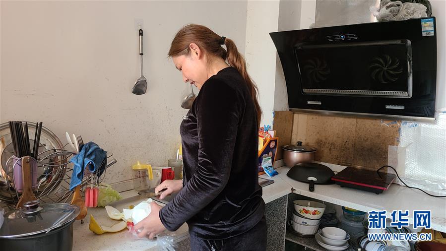 (決戰決勝脫貧攻堅·圖文互動)(2)三個土家女人見證一口刀村搬遷史