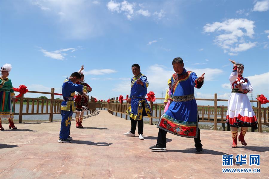 (熱點(diǎn)鮮報(bào)·走向我們的小康生活·圖文互動(dòng))(4)你沒(méi)聽(tīng)過(guò)的伊瑪堪——“北大倉(cāng)”里話(huà)小康之三