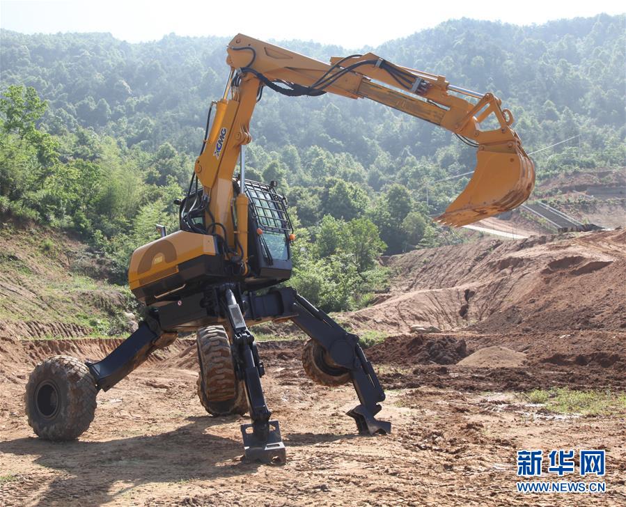 (新華全媒頭條·圖文互動)(1)抗洪利器助力抗洪一線