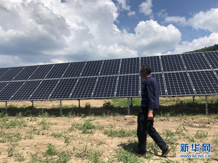 (決戰(zhàn)決勝脫貧攻堅(jiān)·圖文互動(dòng))(2)石頭縫里“種太陽(yáng)”