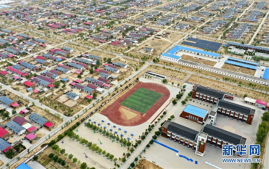 (新華全媒頭條·走向我們的小康生活·圖文互動(dòng))(1)23萬人的命運(yùn)轉(zhuǎn)折——我國(guó)最大易地生態(tài)移民安置區(qū)的脫貧密碼