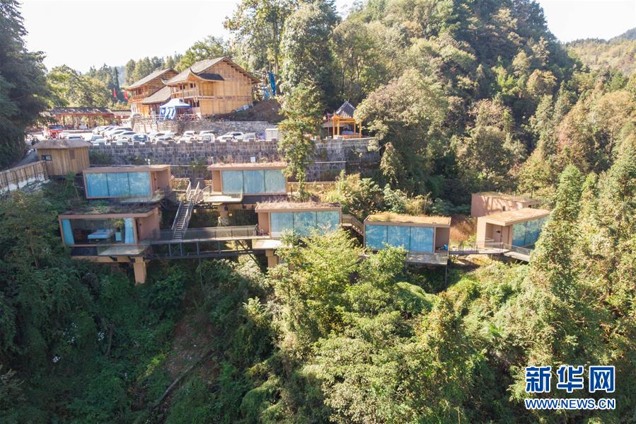 (在習(xí)近平新時(shí)代中國特色社會主義思想指引下——新時(shí)代新作為新篇章·總書記關(guān)切脫貧事·圖文互動)(3)精準(zhǔn)扶貧:提速脫貧奔小康