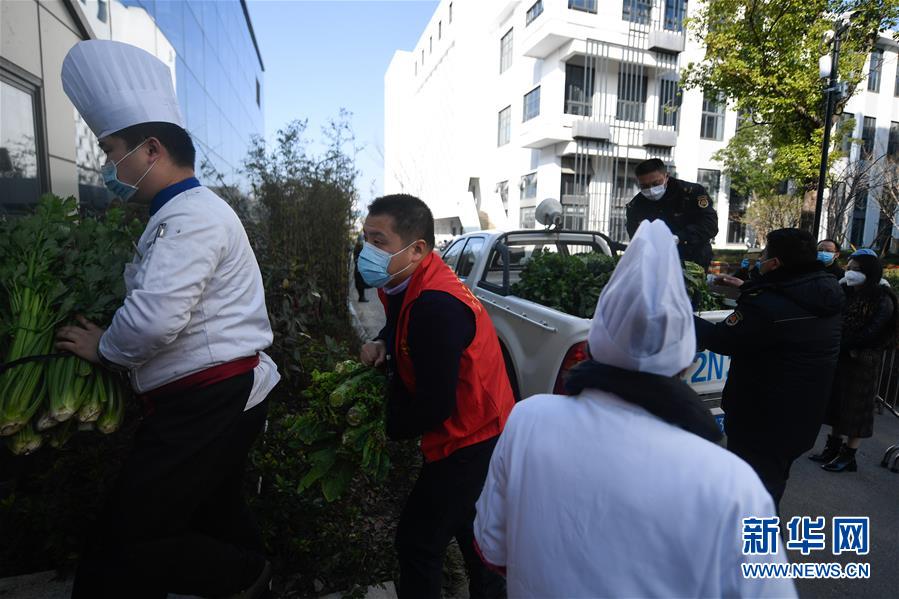 (在習近平新時代中國特色社會主義思想指引下——新時代新作為新篇章·習近平總書記關(guān)切事·圖文互動)(3)鑄成防疫“鐵軍”——基層防疫“硬核”故事