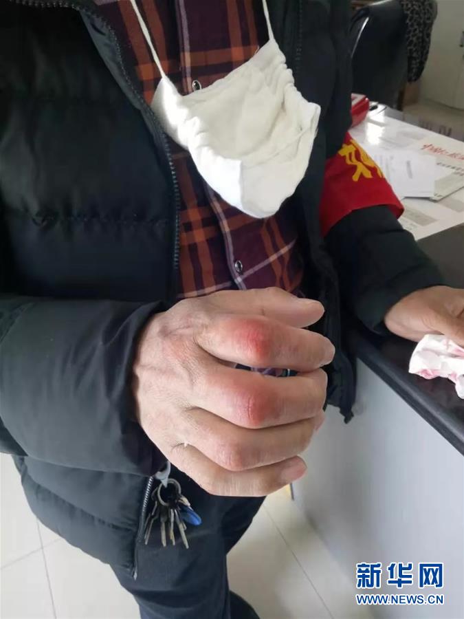 （在習近平新時代中國特色社會主義思想指引下&mdash;&mdash;新時代新作為新篇章&middot;習近平總書記關(guān)切事&middot;圖文互動）（2）戰(zhàn)&ldquo;疫&rdquo;中的&ldquo;凡人微光&rdquo;