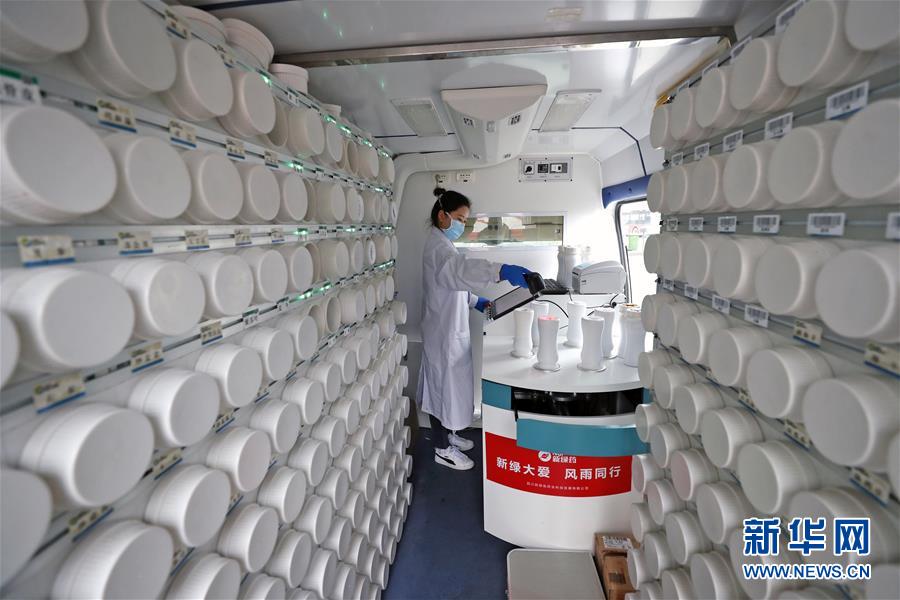 （在習(xí)近平新時(shí)代中國特色社會主義思想指引下——新時(shí)代新作為新篇章·習(xí)近平總書記關(guān)切事·圖文互動(dòng)）（1）高擎利劍驅(qū)疫魔——科研攻關(guān)助力湖北戰(zhàn)“疫”記