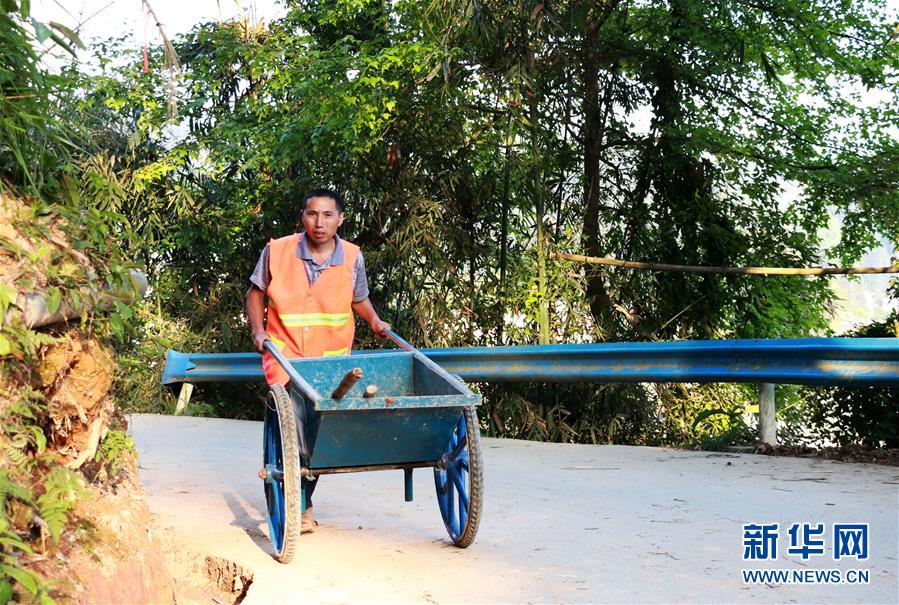 (在習近平新時代中國特色社會主義思想指引下——新時代新作為新篇章·習近平總書記關切事·圖文互動)(10)啃下最后的硬骨頭——脫貧攻堅掛牌督戰(zhàn)進行時