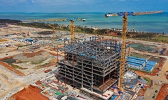 在?？诮瓥|新區感受海南自貿港建設浪潮