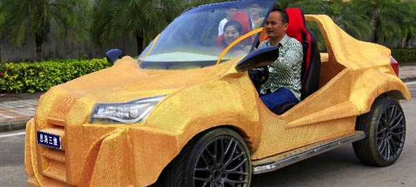 國內(nèi)首臺(tái)3D打印概念汽車亮相三亞(組圖)
