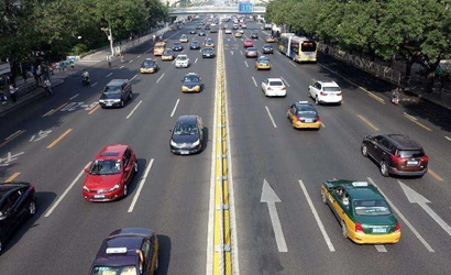 搖號、限行都是&ldquo;沒辦法的辦法&rdquo;