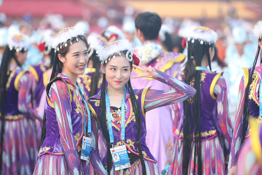 今晚，我們歡聚在天安門廣場