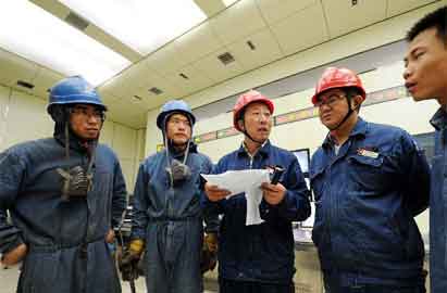 尤天軍：26年執著堅守　苦修成&ldquo;工人教授&rdquo;