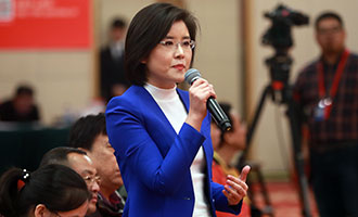 中央電視臺、中國國際電視臺記者提問