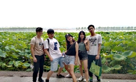 臺灣大學(xué)生：換駕駛證、辦銀行卡 成“新杭州人”