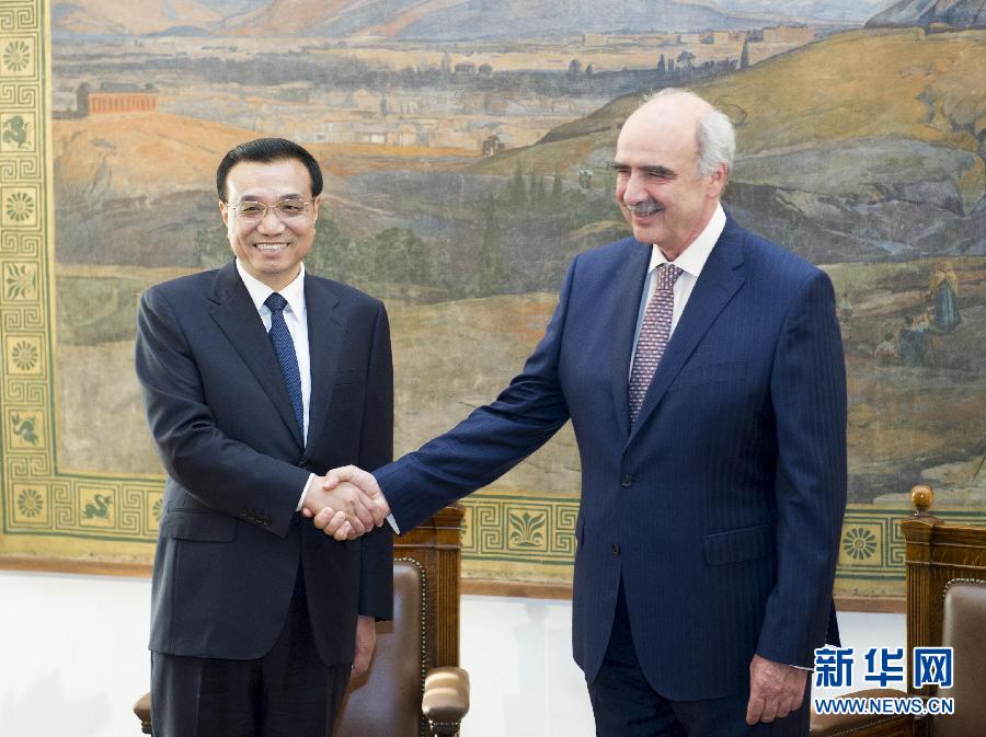 6月19日,國(guó)務(wù)院總理李克強(qiáng)在希臘議會(huì)大廈會(huì)見(jiàn)希臘議長(zhǎng)米馬拉基斯。新華社記者 王曄 攝 6月19日,國(guó)務(wù)院總理李克強(qiáng)在希臘議會(huì)大廈會(huì)見(jiàn)希臘議長(zhǎng)米馬拉基斯。新華社記者 王曄 攝