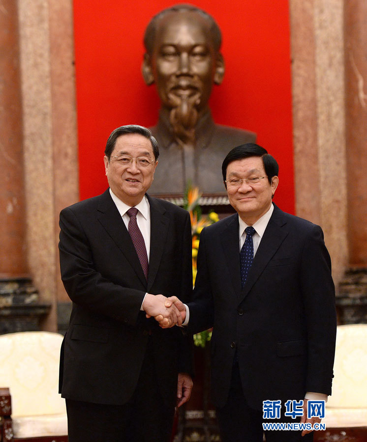 12月25日至27日,中共中央政治局常委、全國政協主席俞正聲對越南進行正式訪問。這是12月26日,俞正聲在河內會見越南國家主席張晉創。 新華社記者馬占成攝 12月25日至27日,中共中央政治局常委、全國政協主席俞正聲對越南進行正式訪問。這是12月26日,俞正聲在河內會見越南國家主席張晉創。 新華社記者馬占成攝