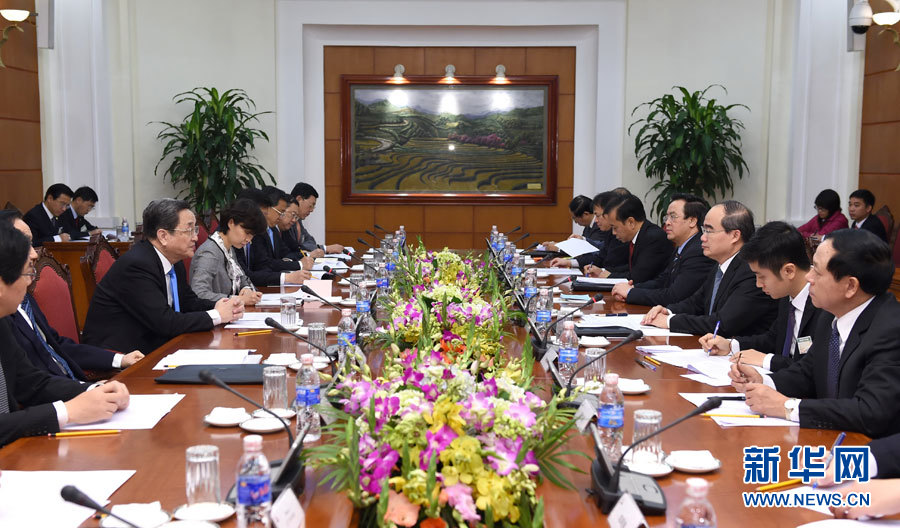 12月25日至27日,中共中央政治局常委、全國政協主席俞正聲對越南進行正式訪問。這是12月26日,俞正聲在河內與越南祖國陣線主席阮善仁舉行會談。 新華社記者馬占成攝 12月25日至27日,中共中央政治局常委、全國政協主席俞正聲對越南進行正式訪問。這是12月26日,俞正聲在河內與越南祖國陣線主席阮善仁舉行會談。 新華社記者馬占成攝