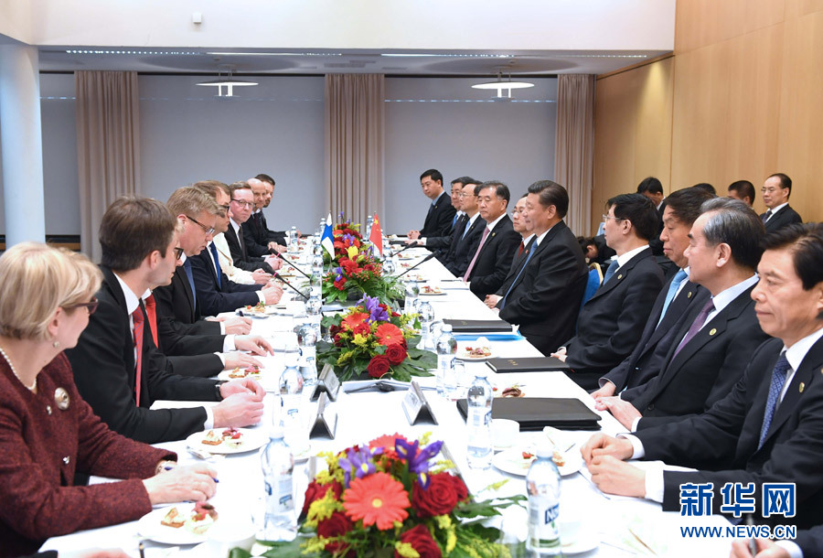 4月5日,國家主席習近平在赫爾辛基會見芬蘭總理西比萊。 新華社記者饒愛民 攝 4月5日,國家主席習近平在赫爾辛基會見芬蘭總理西比萊。 新華社記者饒愛民 攝