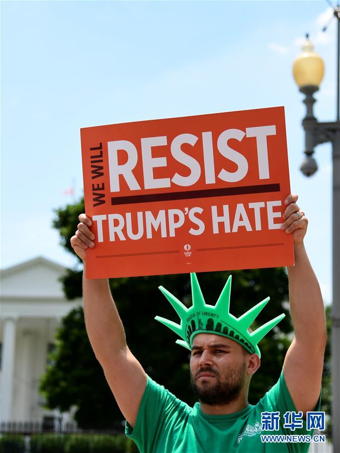 （國際）（1）美國多地舉行反對移民執法政策抗議活動