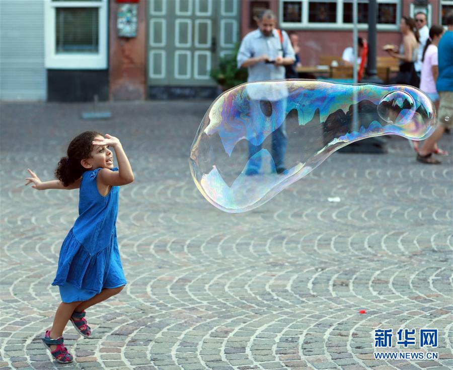 （國(guó)際）（3）法蘭克福舉辦“美因河節(jié)”