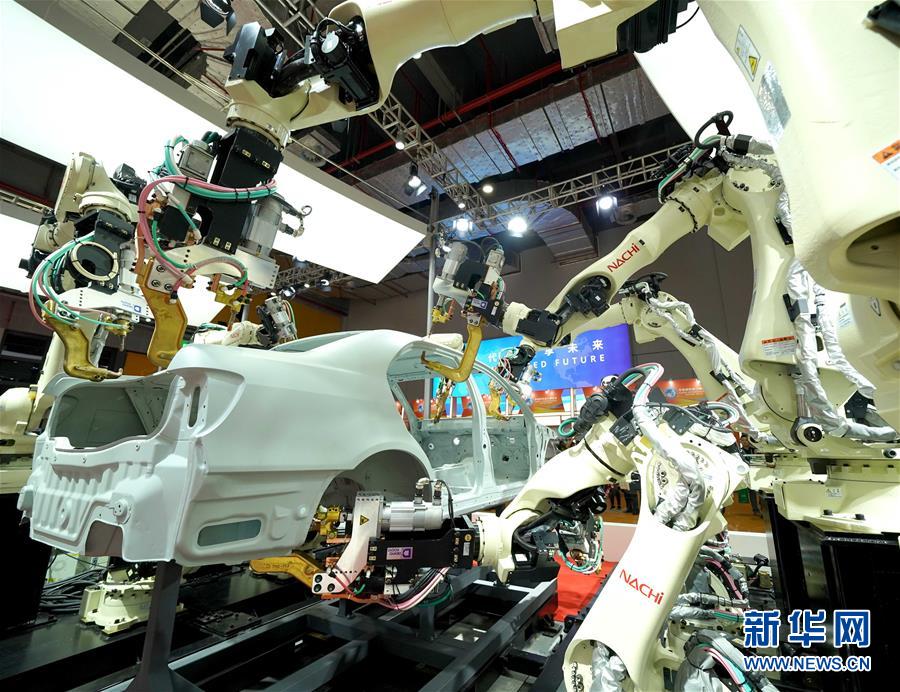 (新華全媒頭條·圖文互動)(2)共享中國機(jī)遇 共創(chuàng)美好未來——聆聽首屆中國國際進(jìn)口博覽會上的開放發(fā)展奏鳴曲