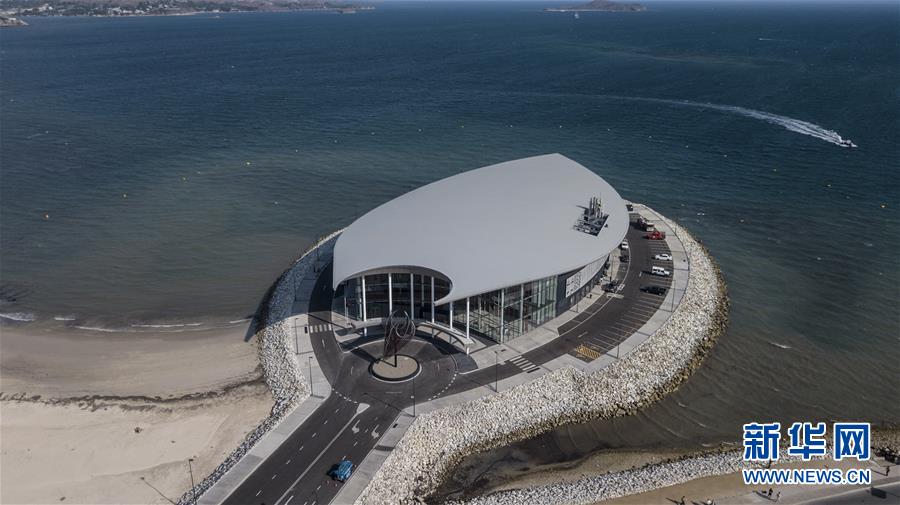 （新華全媒頭條&middot;圖文互動）（2）特稿：深化周邊友好　共促亞太繁榮&mdash;&mdash;寫在習近平主席出席亞太經合組織第二十六次領導人非正式會議，對巴布亞新幾內亞、文萊和菲律賓進行國事訪問并在巴新同建交太平洋島國領導人會晤之際