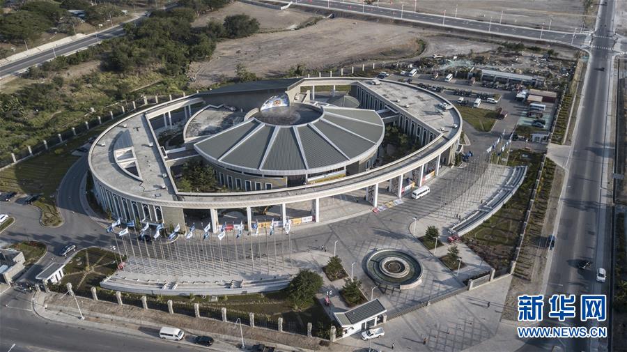 （新華全媒頭條&middot;圖文互動）（3）特稿：深化周邊友好　共促亞太繁榮&mdash;&mdash;寫在習近平主席出席亞太經合組織第二十六次領導人非正式會議，對巴布亞新幾內亞、文萊和菲律賓進行國事訪問并在巴新同建交太平洋島國領導人會晤之際