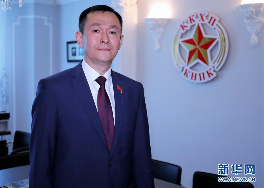 (國(guó)際·圖文互動(dòng))專訪:中美經(jīng)貿(mào)摩擦應(yīng)回到談判軌道——訪哈薩克斯坦共產(chǎn)人民黨中央委員會(huì)書記科努羅夫