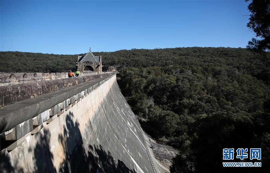 （國際）（2）悉尼因降雨缺少開始實(shí)行&ldquo;限水令&rdquo;
