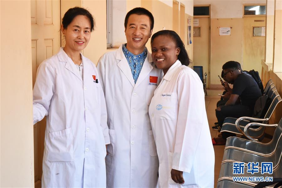 （國際·圖文互動）（1）通訊：《中喀一家人》——贈別中國醫療隊員的非洲旋律