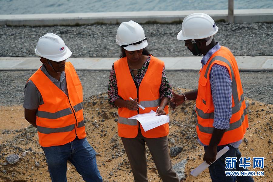 (國際·圖文互動)(4)通訊:“五年我們為斯里蘭卡造出一片新土地”——科倫坡港口城人的自豪與希冀