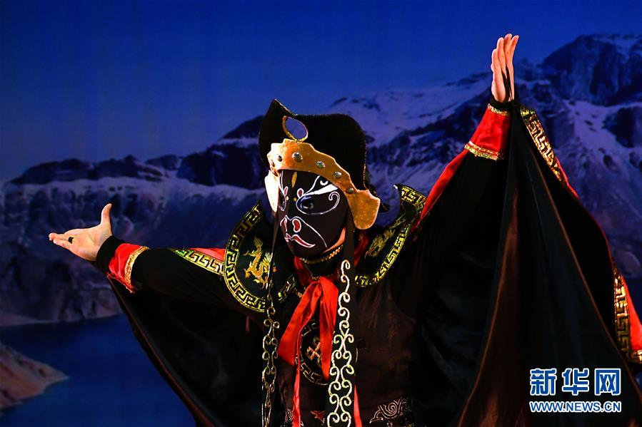 （國際）（1）&ldquo;歡樂春節&rdquo;專場演出拉開中古建交60周年系列活動序幕