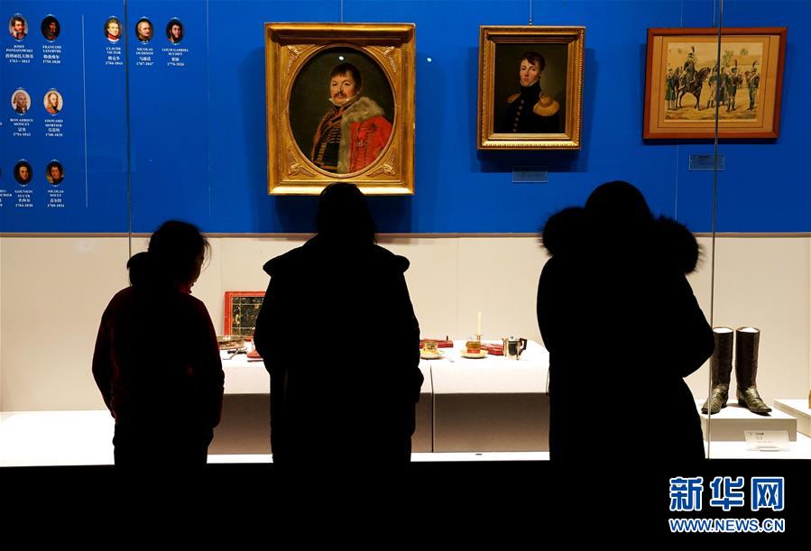 (圖文互動(dòng))(2)254件法國拿破侖時(shí)期文物走進(jìn)河南鄭州