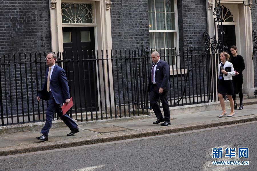 (國(guó)際疫情)(6)英國(guó)首相約翰遜被轉(zhuǎn)入重癥監(jiān)護(hù)室