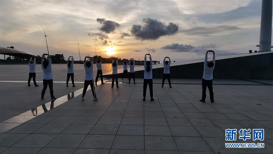 （國際疫情&middot;圖文互動）（7）中國醫療專家組為赤道幾內亞抗疫帶來&ldquo;希望之光&rdquo;