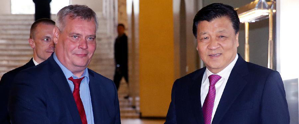 劉云山會見芬蘭社民黨主席、財政部長林內