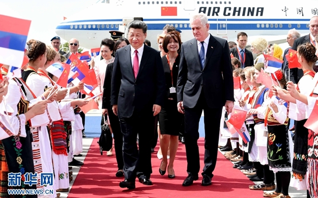 習(xí)近平抵達(dá)貝爾格萊德開始對(duì)塞爾維亞共和國(guó)進(jìn)行國(guó)事訪問(wèn)